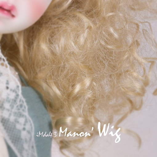 Manon 's Wig